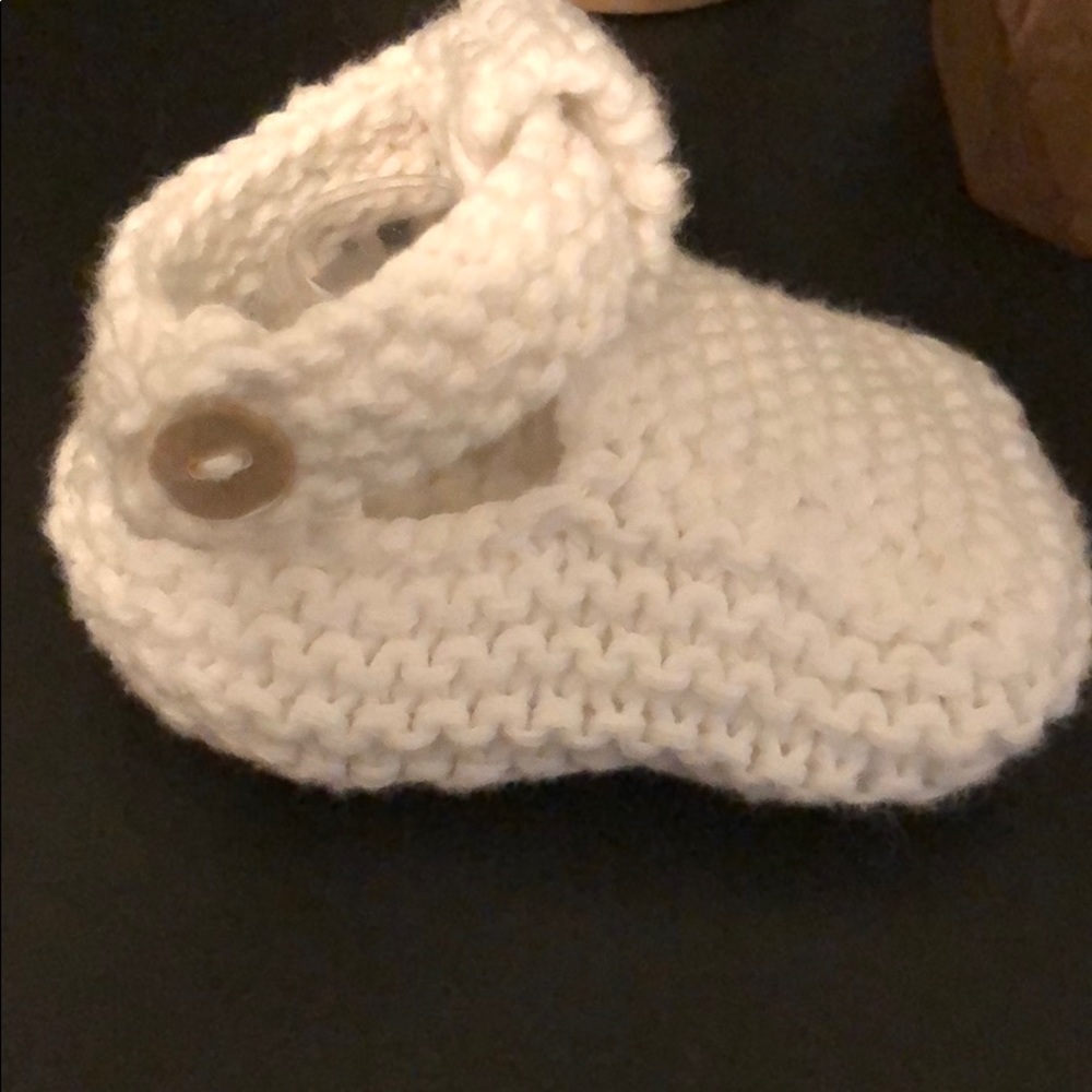 2 sets of white crocheted baby booties - Picture 2 of 4